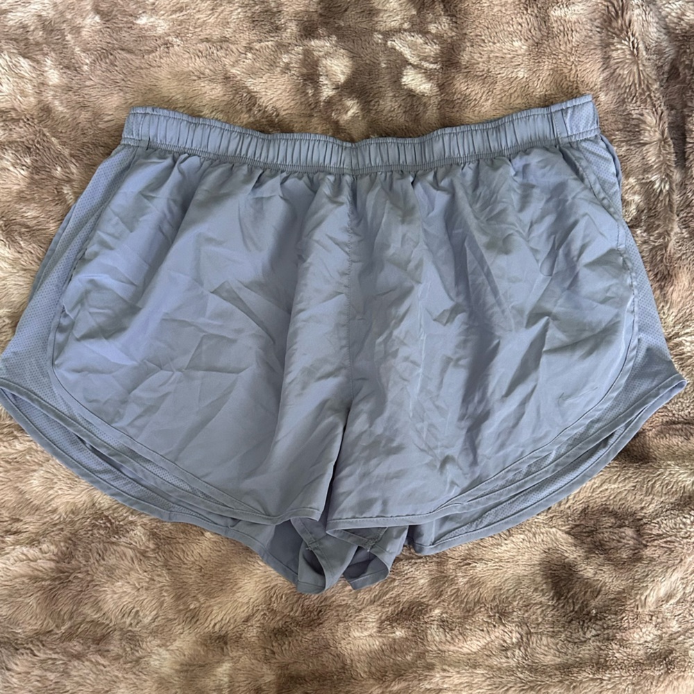 Nike Women’s Dri-FIT Tempo Short